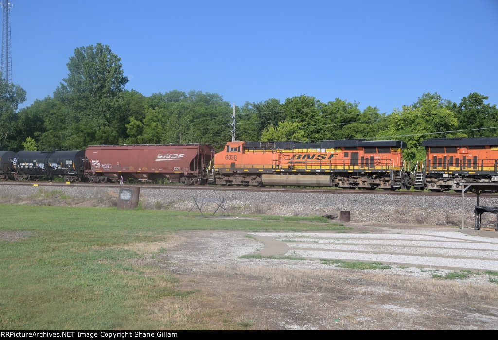 BNSF 6038 Roster shot